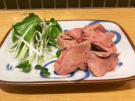 名物低温調理のとろとろレバ刺し
